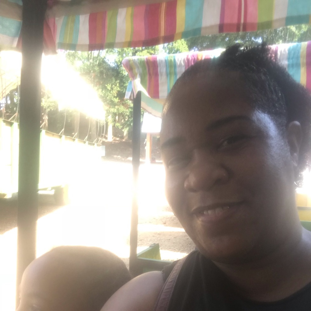 Meet your Posher, Felicia